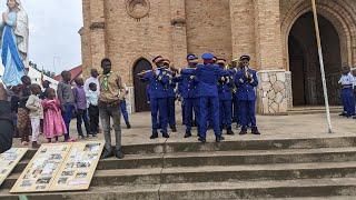 mu Myambaro.nk'iy'aba police Semineri y'i Kabgayi yadukanye agashya kadasanzwe muri fanfare !