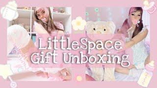 Littles Present Unboxing! (ALL THE WAY FROM CZECH!)