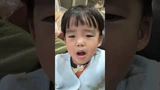 奶音版海龜湯！要擠牙膏式的引導出事情發生的經過…跌倒的是他，被踩到雞蛋的是我！真相永遠只有一個。媽媽笑多開心，我的蛋蛋就有多哀傷 #育兒日常