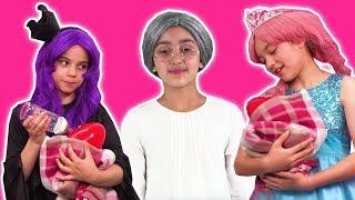 PRINCESS BABYSITTING  Olivia & Malice Compete For A Job! - Princesses In Real Life | Kiddyzuzaa