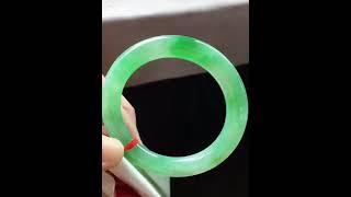 @翠色珠寶 翡翠直播 阳绿手镯，种老水足，色阳青翠，完美细腻，圆条54.5/9.3/10.1