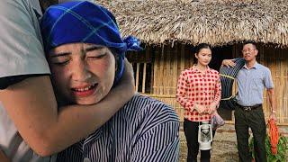 Hiding Her Past,Homeless Girl Painfully Leaves Her Newborn Child In Silence And Despair | LyTieuNgoc