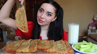 ХЕЙТ / Почему блокирую людей ? / Чебуреки / Mukbang / Ayka Emilly