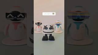 Giving my robots 3D printed gadgets  #cute#robot#pet#emorobot #eilikrobot #shorts