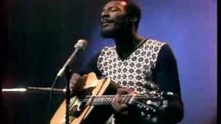 Richie Havens sings "Wonder Child"