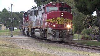 Two Santa Fe Warbonnets on the El Segundo Job