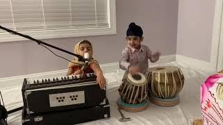 3 year old kids doing Waheguru Simran so energetically with Vaja and Tabla