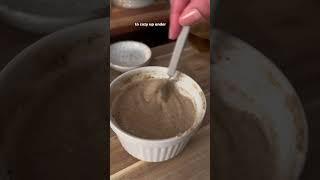 5 minute Gingerbread cake (sugar free, low carb, gluten free)