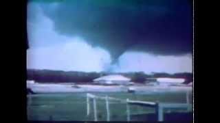 Tornadoes: Be Aware -Jacob Lenhoff Tours America