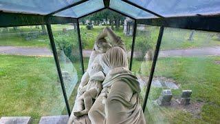 Victorian Grave Chicago Cemetery Glass Case Memorial #chicago #haunted #scary #lovestory