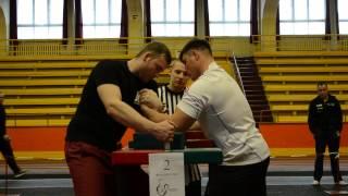 RIGA OPEN 2013 -Mārtiņš Kleinbergs VS Ruslan Maltcev - LEFT HAND arm wrestling