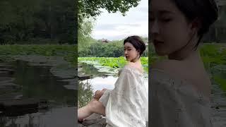  Beauty by the Pond! Stunning Legs & Bare Feet  #BareFeet #GorgeousLegs #MustWatch