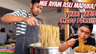 GILA!! MAKAN MIE AYAM MADURA YANG RAMENYA MINTA AMPUN!!