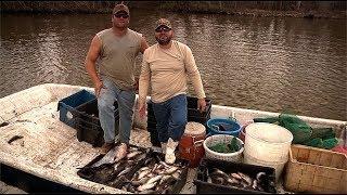 Catfishing Catching with Greg Hackney & the Catfish Commander - Sportsman TV