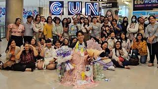 กัน นภัทร_รับดอกไม้-ถ่ายรูปรวม-ส่งกลับ หลัง Con @ THE GOLDEN SHOW CONCERT 2024_รอบสุดท้าย_(15-9-67)