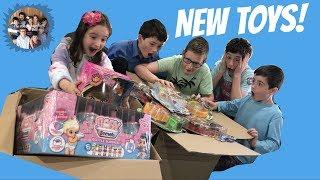 OOSHIES HAIRDOOZ BFF'S BABY SECRETS BOTTLE SURPRISE & MORE! KIDS OPEN 2 HUGE BOXES OF NEW TOYS!