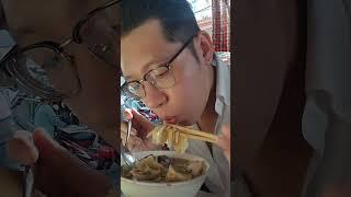 Hoành thánh lá cực kỳ ngon giá hạt dẻ ở Quận 8.