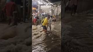 Heavy rain in hyderabad #floods #hyderabadfloods  #drainage #rain #today #news #telangana #weather