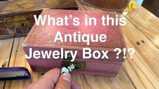 Searching estate sale Jewelry boxes! we found gold today!?