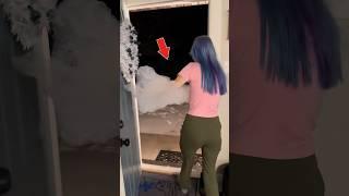 This girl made a fake cloud ! #shorts #ashortaday #tranding #facts #shortsfeed #vlog