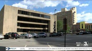 Special memories and stories: Omaha community says farewell to the W Dale Clark Library