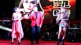 SINGAPORE : 7th Month Getai Part 4