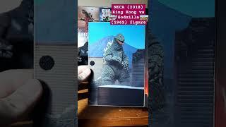 NECA Godzilla 1962 (King Kong vs Godzilla) amazing figure & box