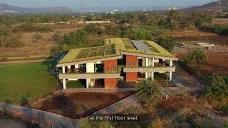 House on Arches: Green roof for a green home!