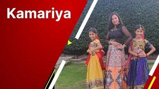 Easy Navratri dance on Bollywood song | KAMARIYA | Mother daughter dance