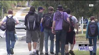 Sen. King introduces bill help with college textbook affordability
