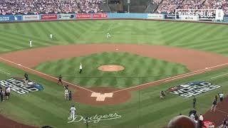 Dodgers World Series: Orel Hershiser throws first pitch to Mickey Hatcher