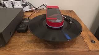 Audio-Technica Soundburger Sound Test. Listening to the Sound Burger Portable Record Player.