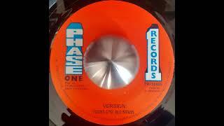 JAH BERRY - Daily News / PHASE ONE ALL STARS - Version 1978