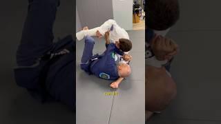 Check out Fox’s #CrossGuard  #bjjtechnique #openguard #armbar #armbars #armlocks #armlock