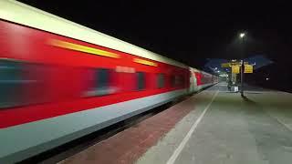 Dangerous speedy Sealdah Haldibari Darjeeling mail speeding towards Bardhdhaman