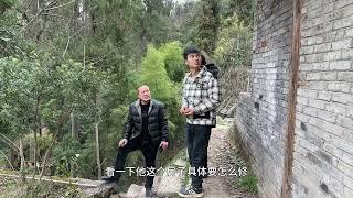 村里的路修好后，所有村民都想来修房子，村支书想用3万把他的房子维修好，来问李俊的意见