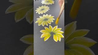  Calming Yellow Daisy Painting with acrylic paints 