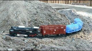 Railking Steam Locomotive Model in Action 05