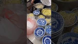 獨特醬汁有夠銷魂的乾麵，阿坤麵 (台中）