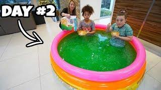 LAST TO LEAVE SLIME POOL WINS $10,000 Robux Challenge!!