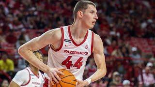 Big Z playing against brother for first time when Razorbacks face Illinois