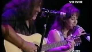 Daniela Herrero & Pappo, "Juntos a la par" (Vivo - Gran Rex 2004) Volver.