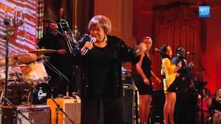 Mavis Staples Performs "I'll Take You There" at In Performance at the White House