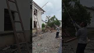 Precision Tile Hoisting Technology