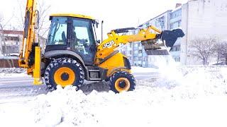 Трактор чистит снег #jcb