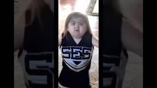 ANA ESTELA FICOU PEQUENA  * mamãe me trolou #shorts