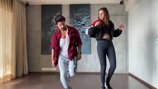 Sargun Mehta & Ravi Dubey dancing