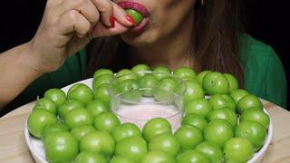 ASMR CANERIK CRUNCHY SOUR SMALL PLUMS MUKBANG no talking CREMA ASMR #asmr #mukbang #canerik #plums