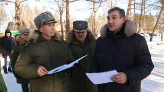 Заместитель Министра обороны России Александр Фомин посетил амурский парк "Патриот" и полигон ДВОКУ