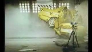 Holden Commodore - Worst Car Crash Test